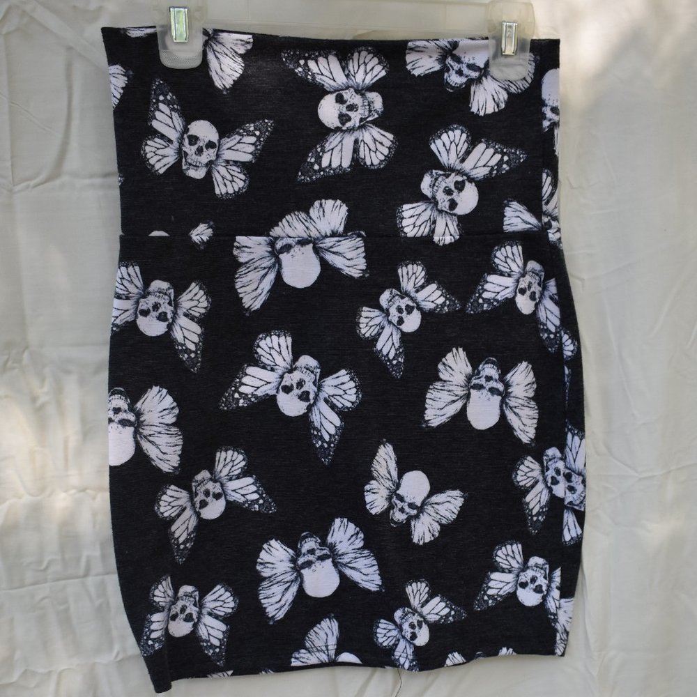 Black pencil skirt with skull butterflies